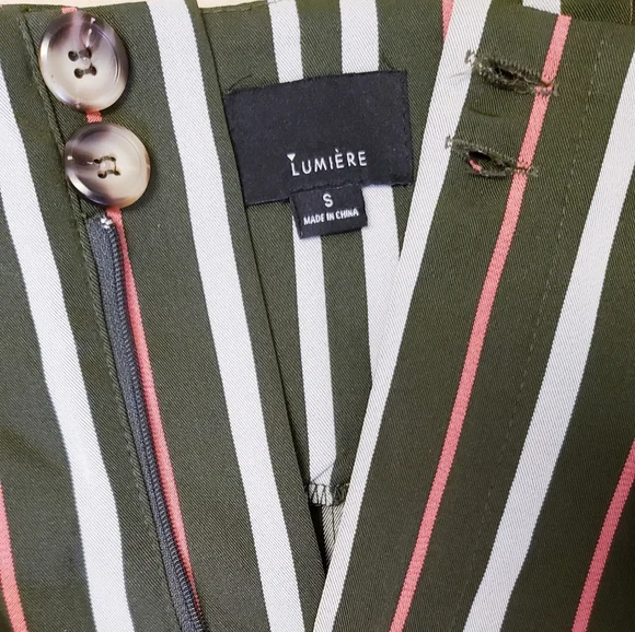 Like new S Lumiere high rise shorts - Picture 8 of 10